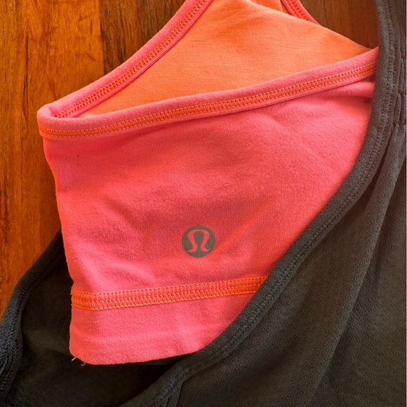 lululemon athletica Pink and Charcoal Gray Tuck Me In Tank Top - Picture 3 of 4